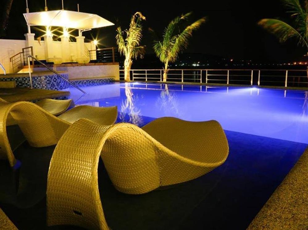 Icove Beach Hotel Olongapo City Exteriör bild