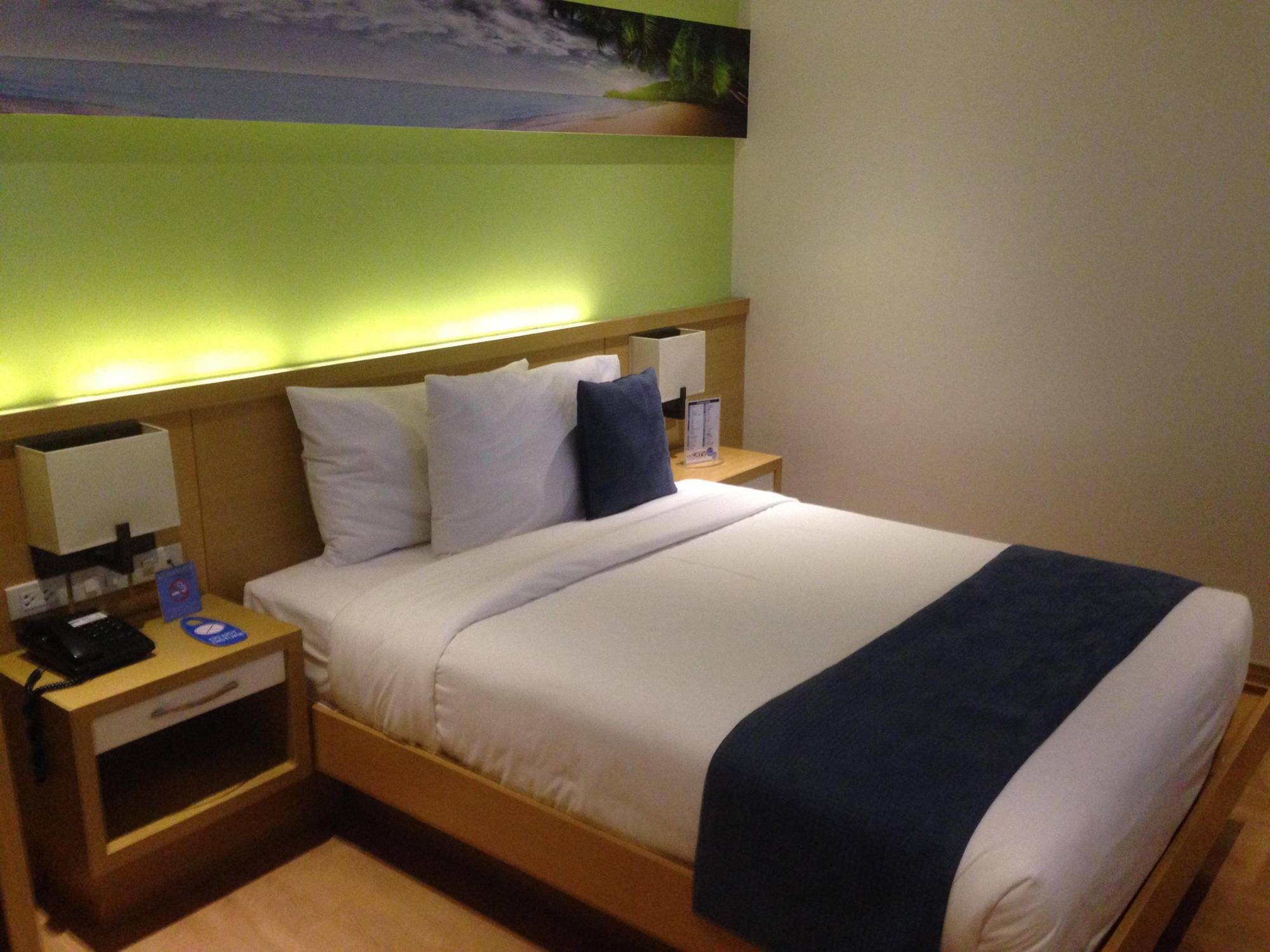 Icove Beach Hotel Olongapo City Exteriör bild